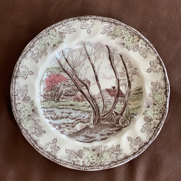 NEW Johnson Brothers Friendly Village Plate ENGLAND - Picture 2 of 3